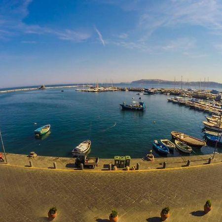 Apartamento L Angolo Segreto Di Giovanni Il Pescatore Procida Exterior foto